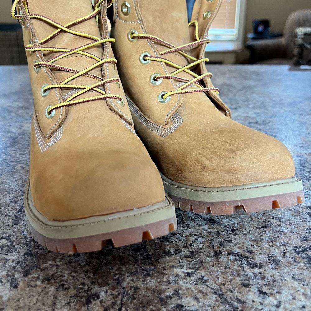 Timberland Men's Wheat Nubuck Boots - Picture 2 of 5